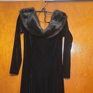 Cachet Black Velvet Dress with Faux Fur Trim